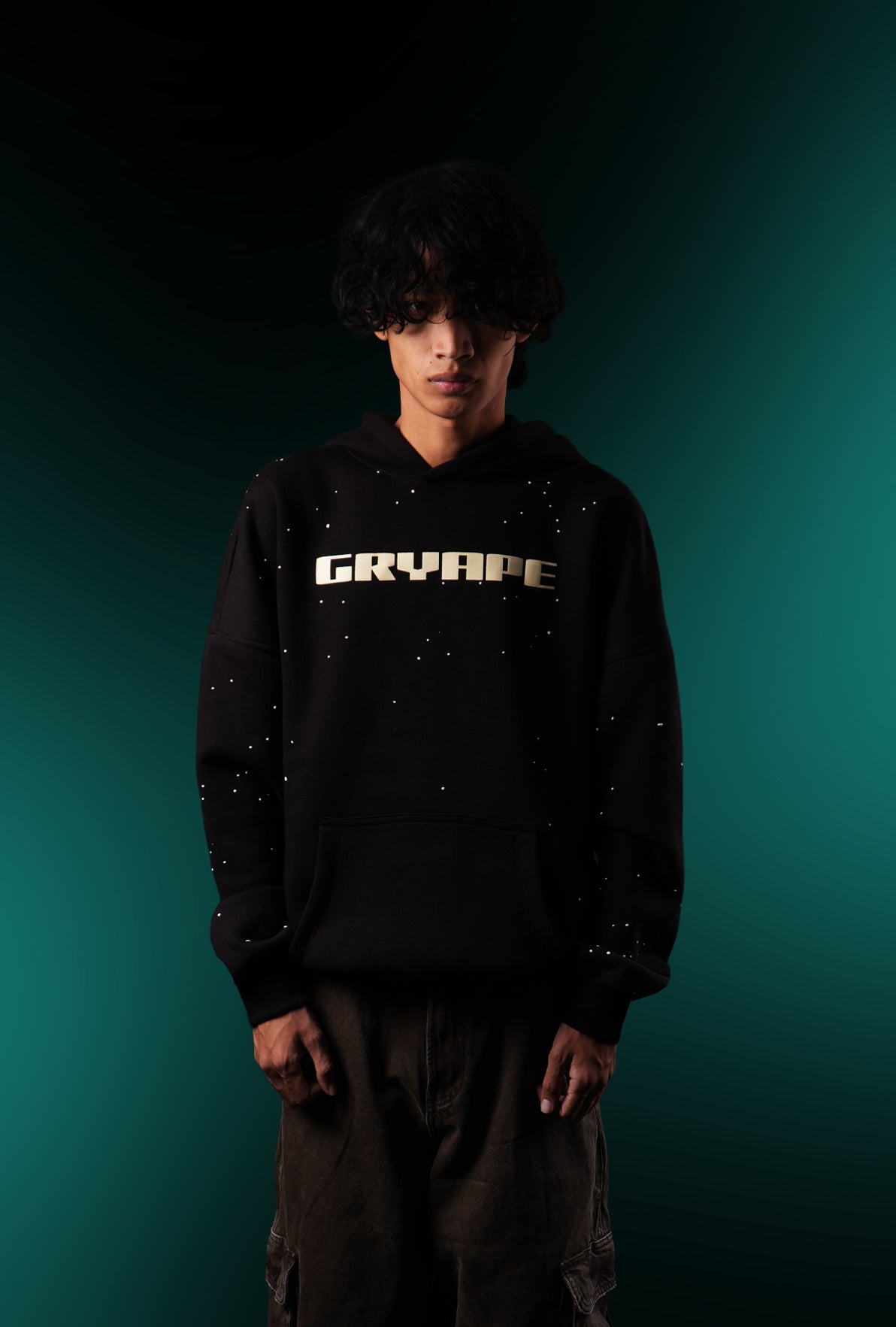 BLACK HOWL HOODIE