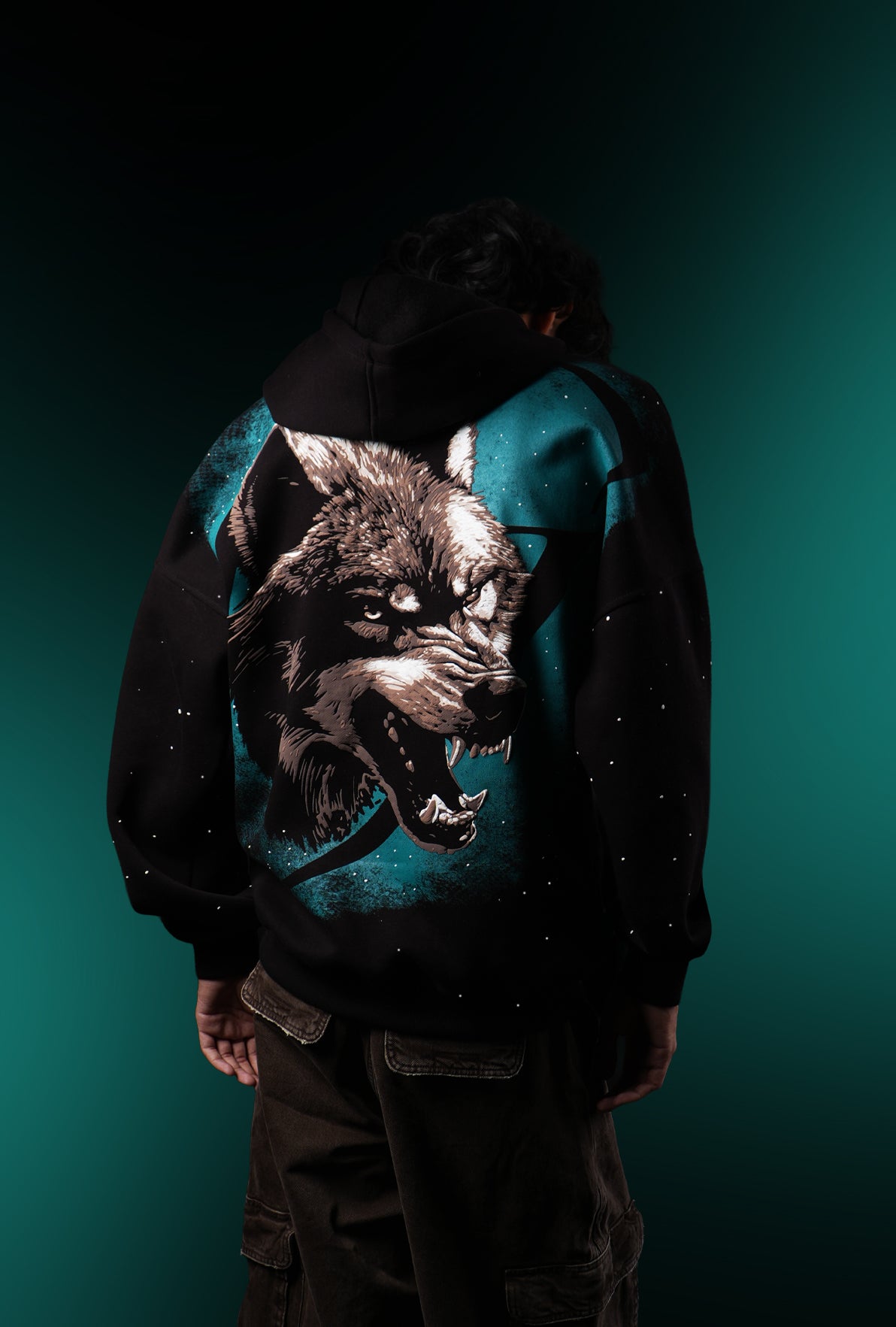 BLACK HOWL HOODIE